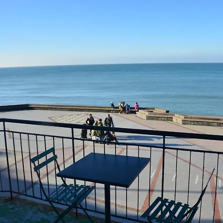 Digue Apartment